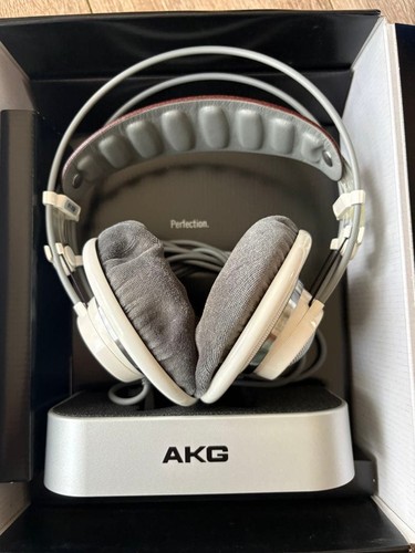 Super beautiful akg k701 - super,