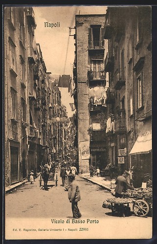 Napoli vicolo basso - napoli,,