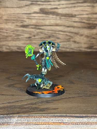 Necron cryptek xenos - xenos,