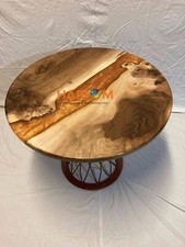 Tavolo rotondo in resina