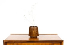 Vaso a stelo in noce modernista da studio artigianale - tornio tornito - SV2