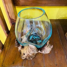 Bicchiere vetro fuso su radice