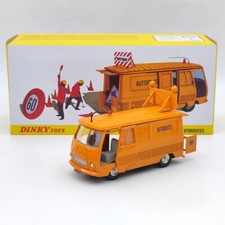 Atlas 1:43 Dinky 570A FOURGON
