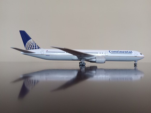 Herpa 400 continental - herpa,