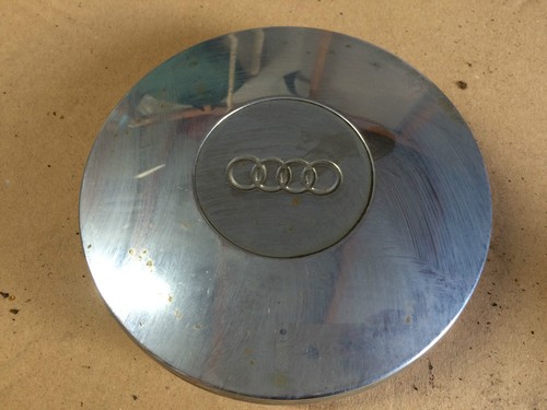 Audi 100 mk1 coprimozzo - 100,