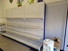 Scaffali metallo poco usati per Negozio