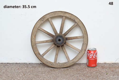 Vecchio carrello legno - in,