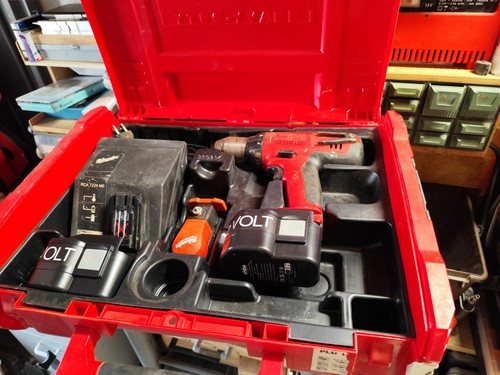 Trapano avvitatore batteria - a,