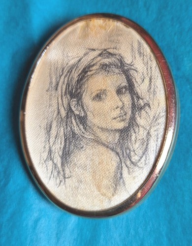 Ciondolo spilla ritratto