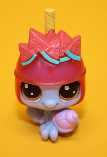 Hasbro littlest pet shop - pet,