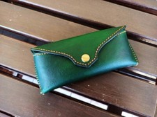 Custodia occhiali BAMBINI Portaocchiali artigianale in cuoio fatto a mano verde