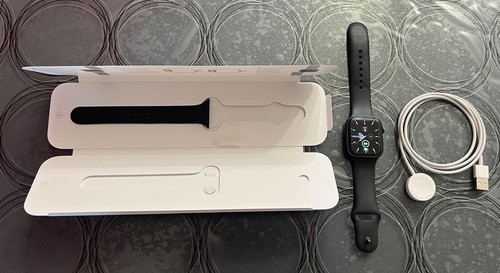 Apple watch series 44mm - 6,