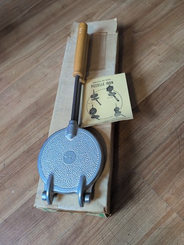 Vintage 4 pizzelle - vintage,