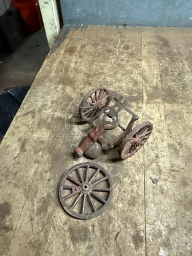 Antico vecchio raro carro