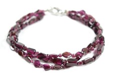 Bracciale a 3 Fili in Granato
