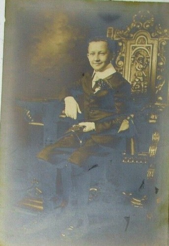 Foto antica simpatico ragazzo