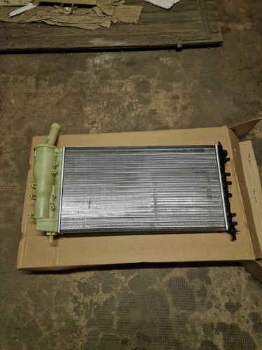 Radiatore motore fiat punto - fiat,