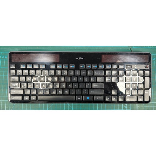 Logitech k750 tastiera solare - logitech,