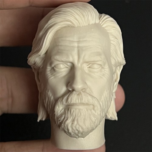 Scultura intagliata testa