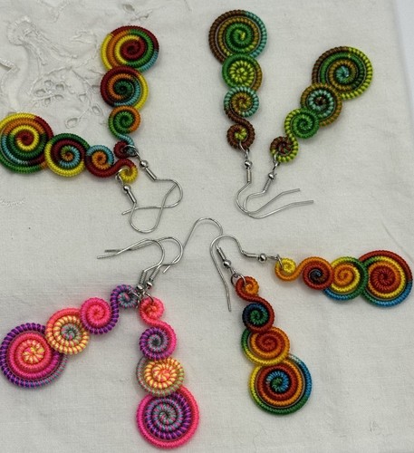 Orecchini gancio multicolore - orecchini,