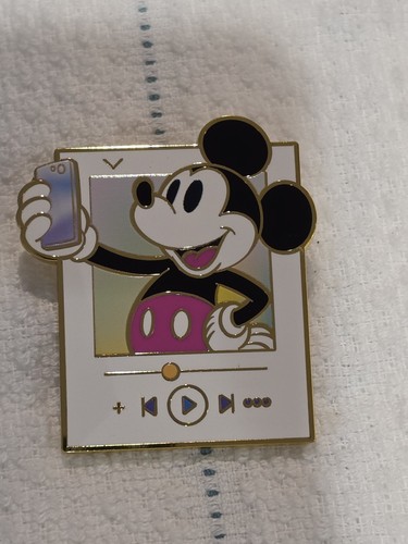 Spilla disney topolino - topolino, e