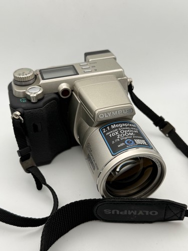 Olympus 2100 digital camera - c-2100,