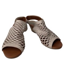 Bueno Lacey Cutout Women's