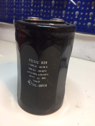 Condensatore elettrolitico - condensatore,