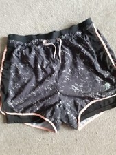 Pantaloncini donna palestra con inserto corto ciclismo effetto marmo nero tg 10