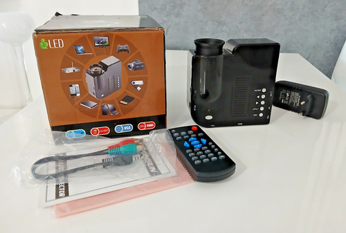 Mini video proiettore - video,