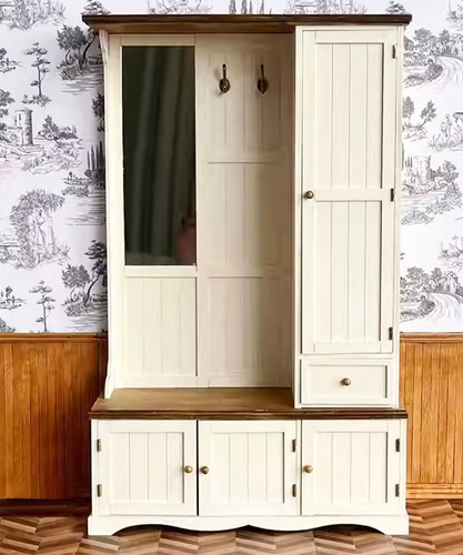 Armadio guardaroba casa delle