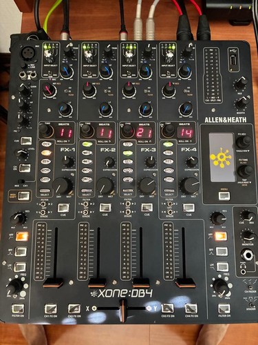 Allen heath xone db4 mixer - &,