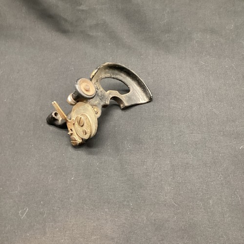 Vtg sewing machine parts for - vtg,