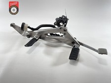 Honda NT 650 V Deauville RC47 - poggiapiedi destra console pompa usata