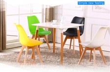 Tavolo da pranzo e 4 sedie