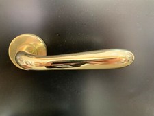 MANIGLIA PER PORTA INTERNA