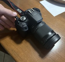 Canon EOS 2000D 24.1 Mpx Fotocamera Reflex Digitale 18-300mm Superzoom + 18-55mm