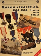 L145 - Libro "Medaglie a Croce delle Forze Armate 1900/1989" Lingua ITA/ENG