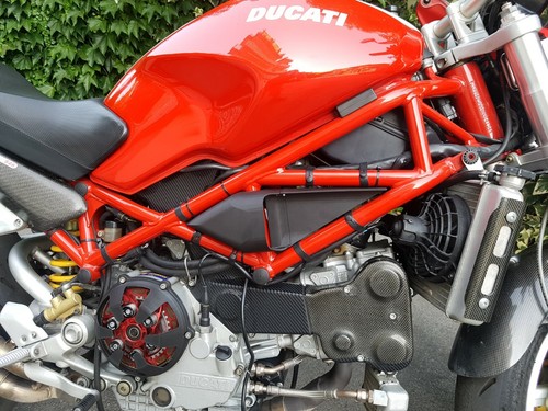 Prese aria ducati monster - prese,