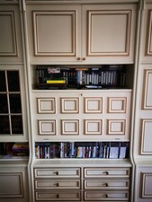 Mobile contenitore in legno massello – Stile classico, con ribalta e cassetti