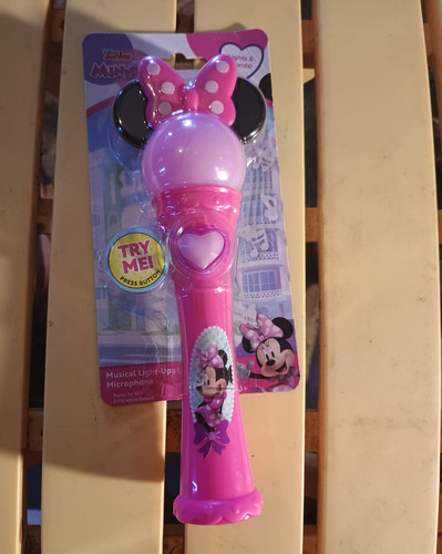 Just play disney - minnie, mouse