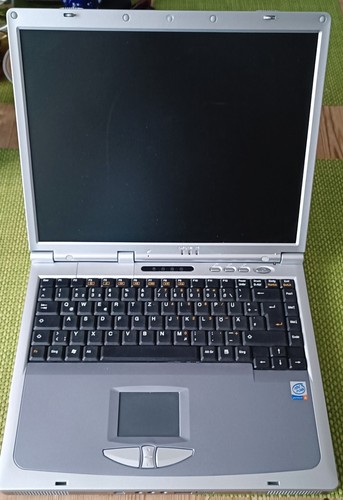 Notebook computer clevo d410s - computer,