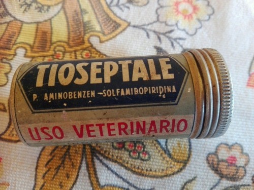 Scatolina medicinale vintage