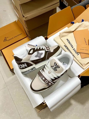 Trainer - lv,