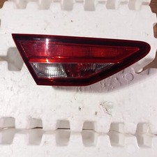FANALINO INTERNO SINISTRO PORTELLO POSTERIORE SEAT LEON 2017 cod. 5F0945093