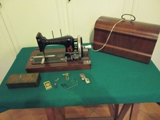 Antica macchina cucire Vesta