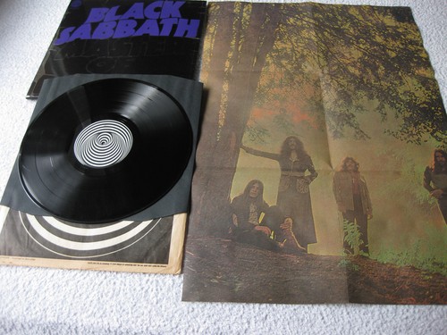 Black sabbath master of - black,