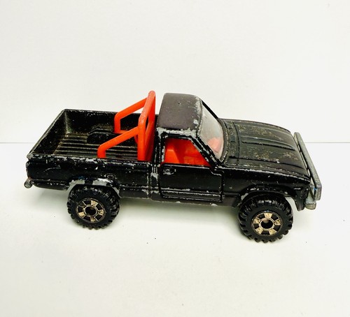 Tomica toyota hilux 4wd nero - 4wd,