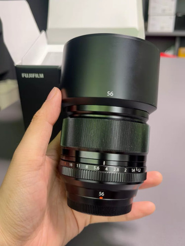 Fujifilm 56mm 2 r - xf,