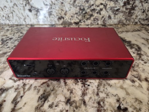 Focusrite scarlett 4i4 - focusrite,